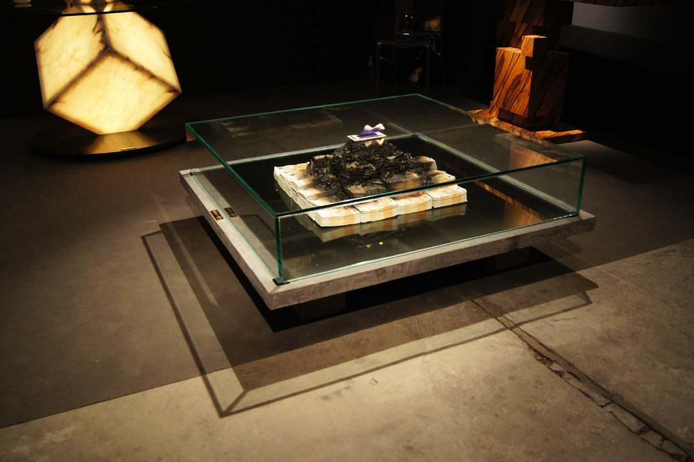 Terra-center-table-by-Amarist-at-The-BDG-Gallery-Barcelona