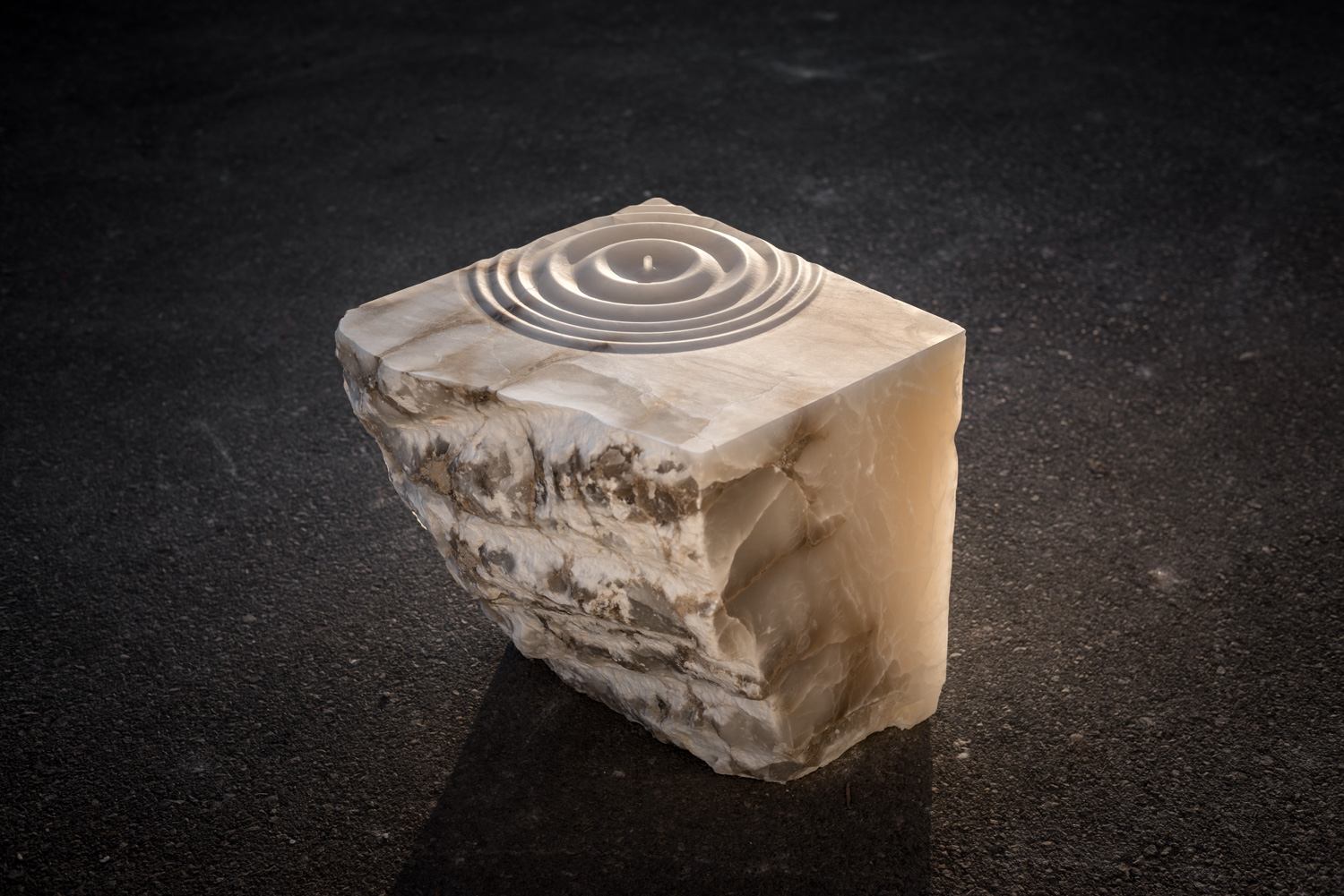 Alabaster table by Amarist Studio