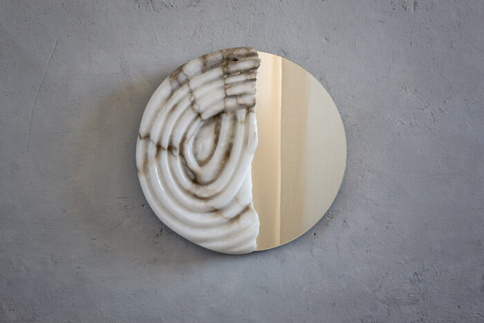 Alabaster mirror by Amarist studio