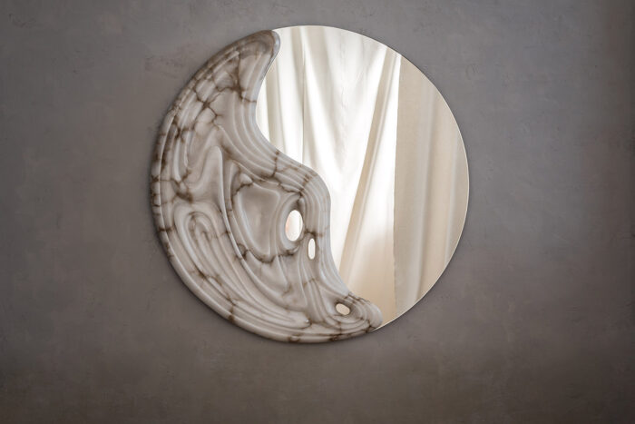 Alabaster mirror by Amarist studio