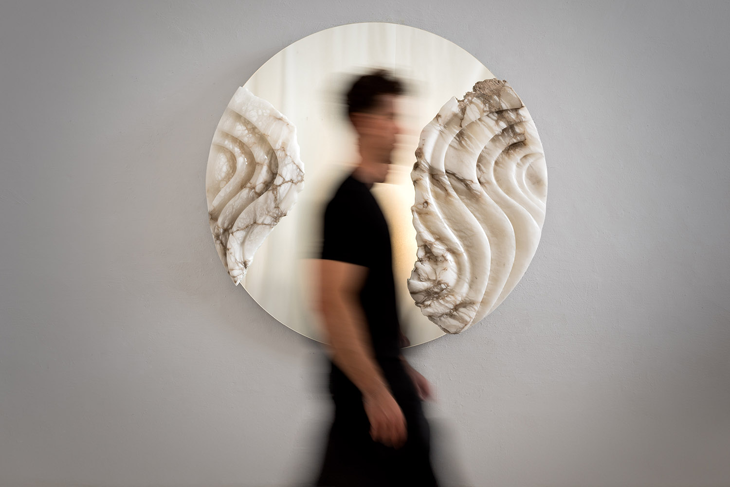 Fossil Moon XX Alabaster mirror - AMARIST
