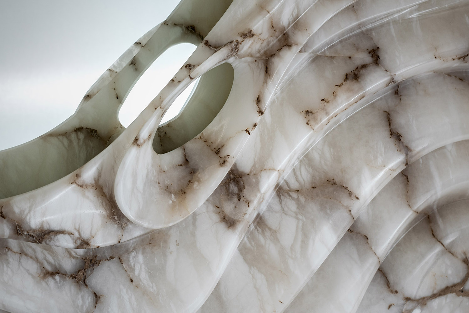 alabaster mirror by Amarist studio