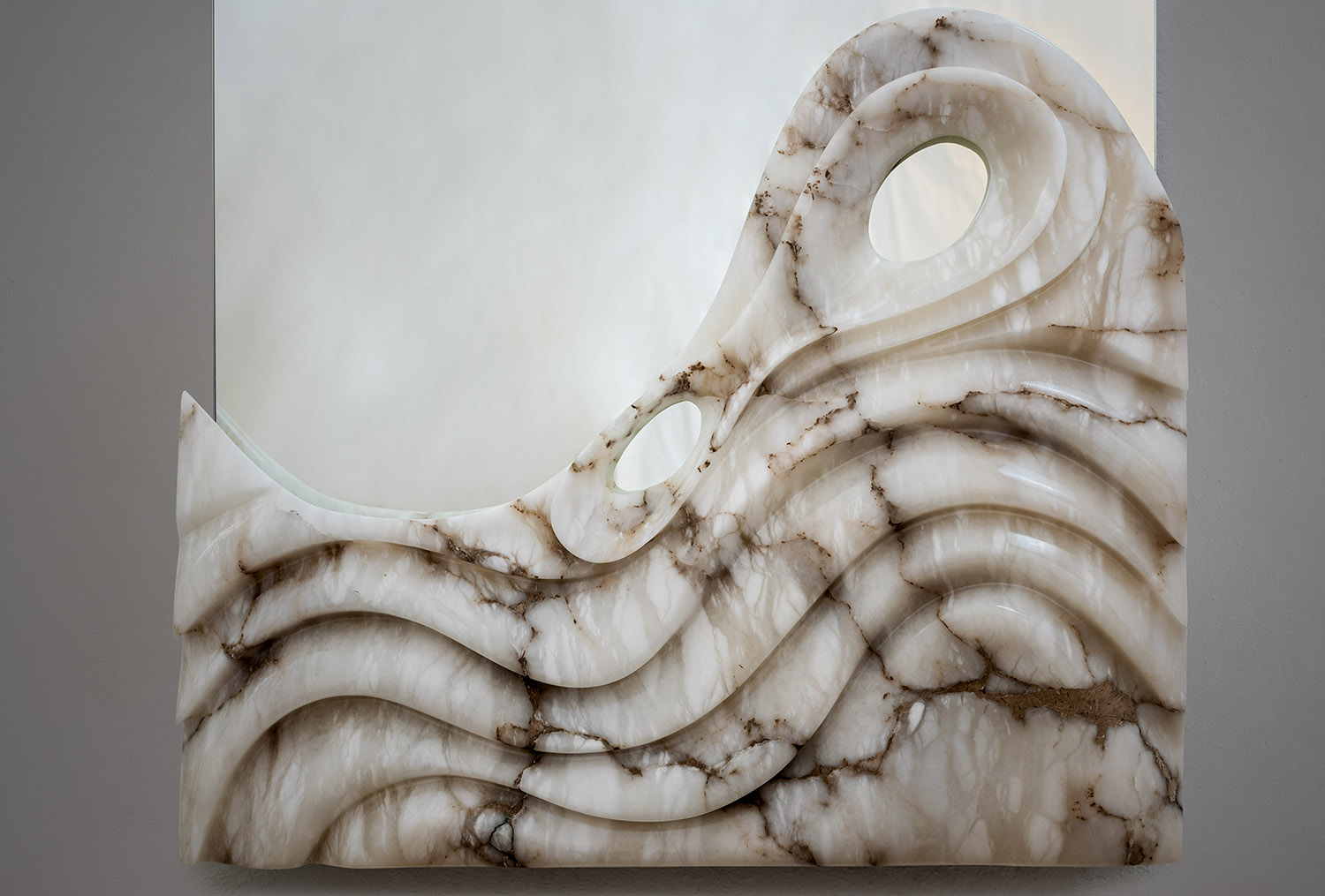 alabaster mirror by Amarist studio